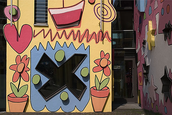 Rizzi House Braunschweig | Canon 10D, EF 17-40 4.0, 29mm, f 9.0, 1/500s, ISO 200