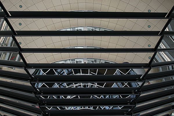 Reichstag | Canon 10D, EF 17-40 4.0, 20mm, f 5.6, 1/20s, ISO 200