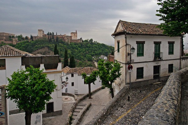 Alhambra, Granada | Canon 10D, EF 17-40 4.0, 17mm, f 4.0, 1/2000s, ISO 800